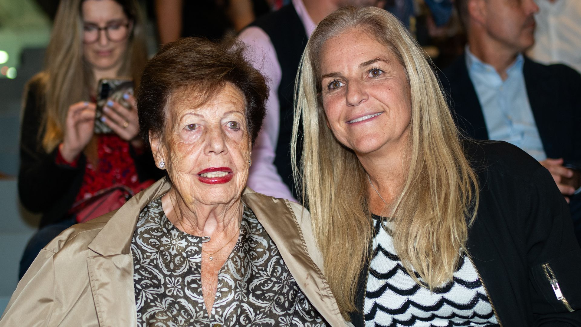 Arantxa Sánchez Vicario posa con su madre