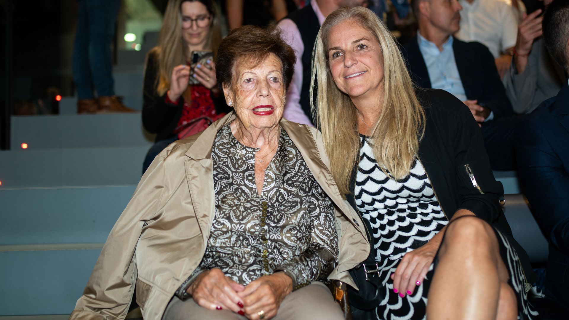 Arantxa Sánchez Vicario posa con su madre