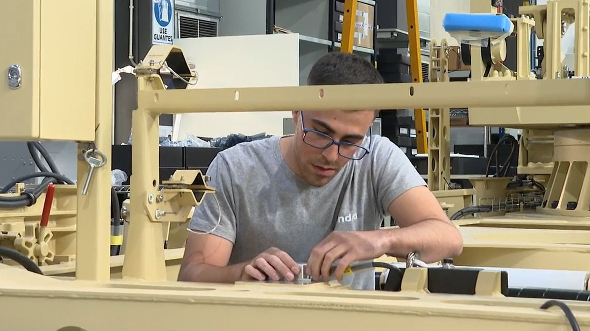 De las aulas al empleo, la FP se convierte en pasarela directa al trabajo: "Necesitamos gente que toca el producto"