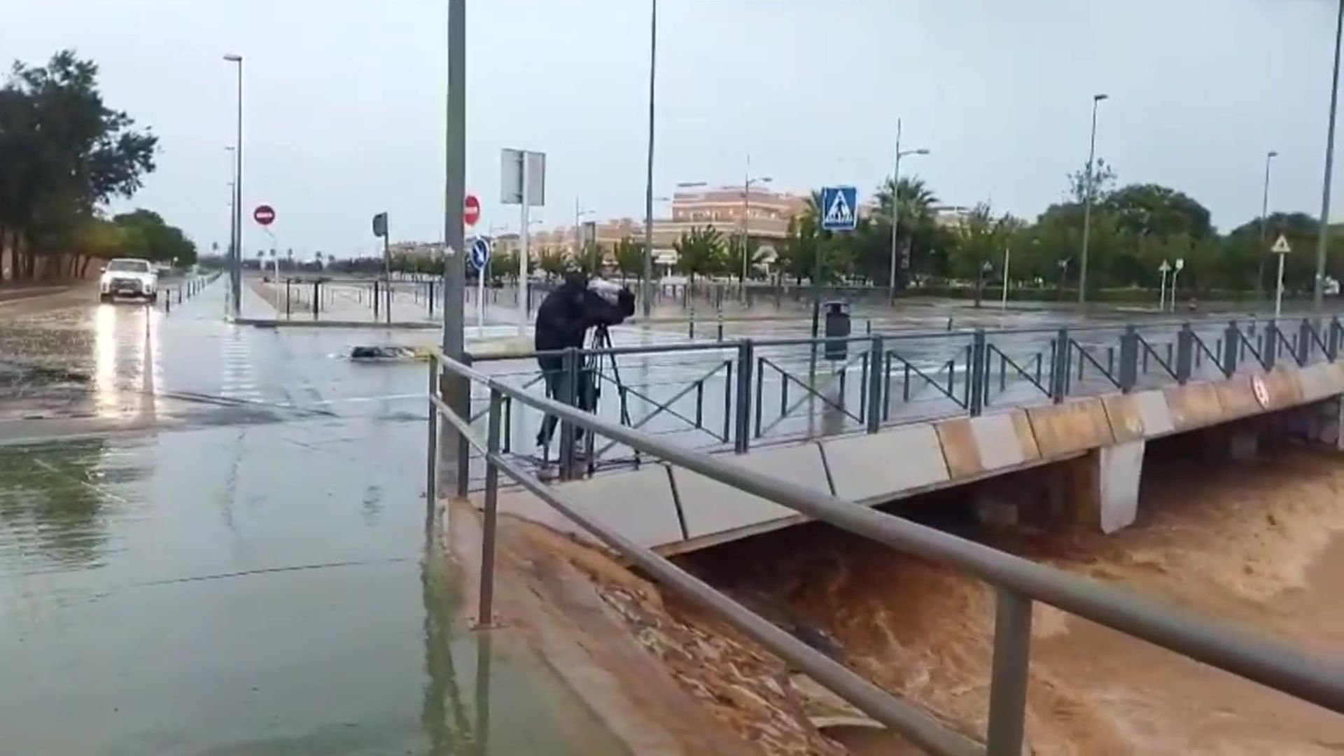 Consecuencias de la DANA Alice: cortes de carreteras y desalojos