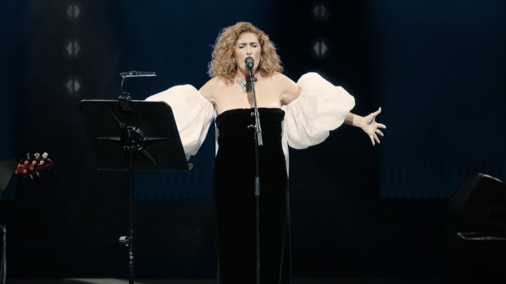 Estrella Morente brilla en el Teatro Real con su espectáculo 'Estrella a Estrellas': "Hemos heredado ese compromiso con el arte"