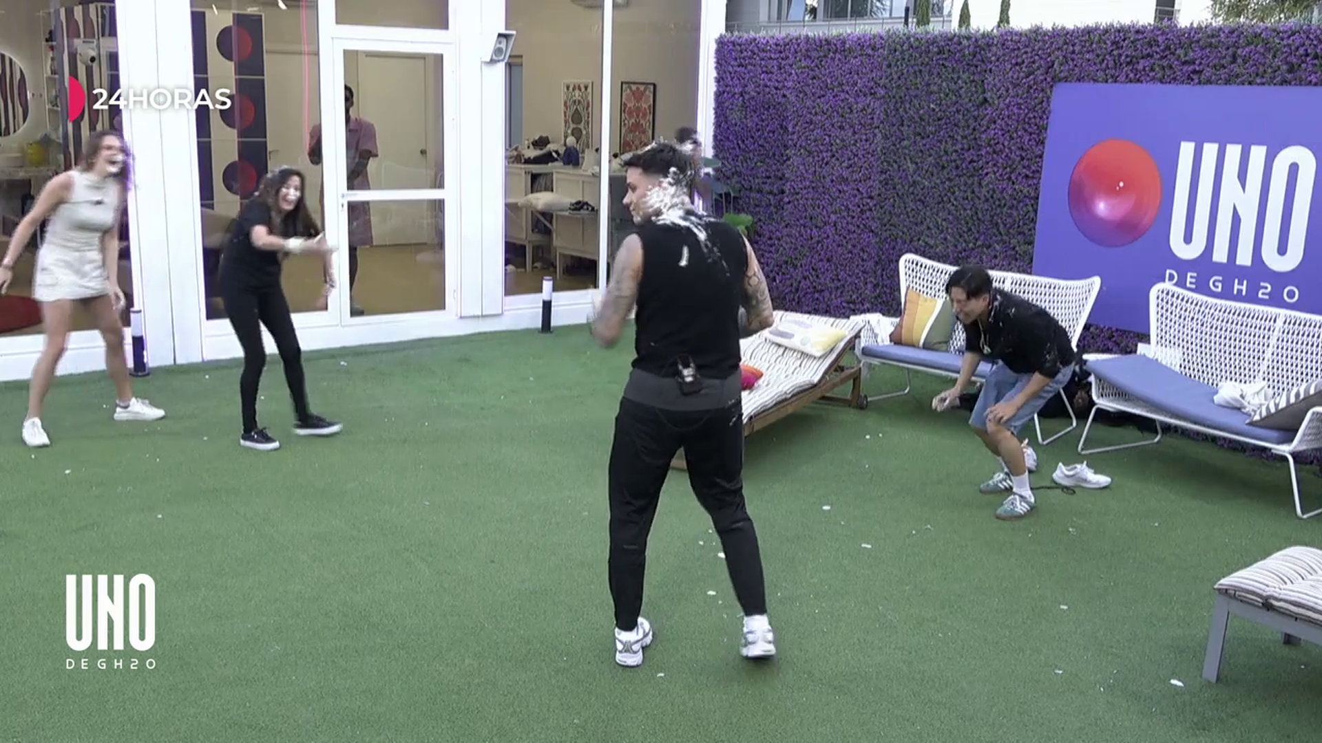 ¡Guerra de nata en 'Uno de GH20'! Los aspirantes se vuelven locos y terminan completamente sucios y agotados