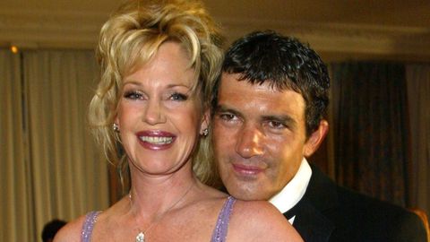 La verdadera relación de Antonio Banderas y Melanie Griffith, unidos de nuevo por la boda de su hija Stella