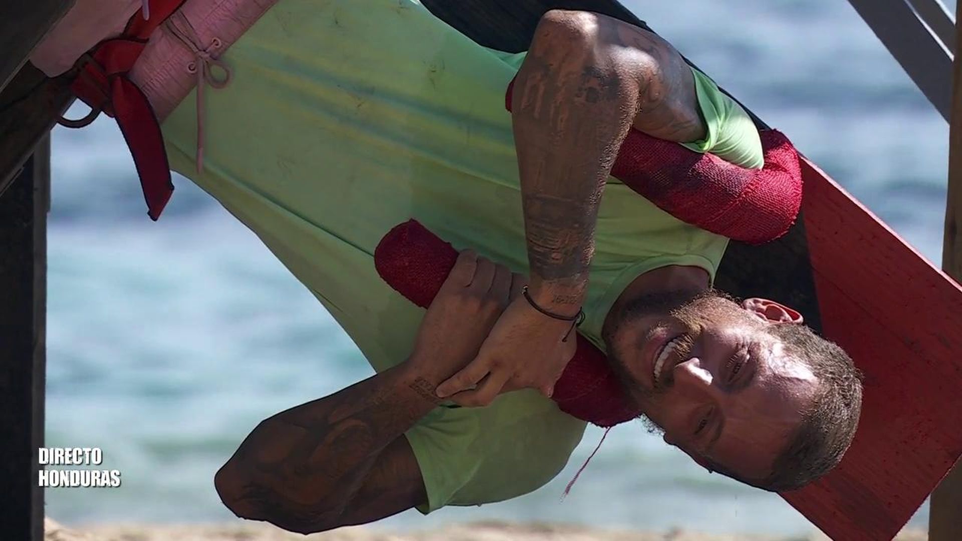 Rubén Torres, durante la prueba de recompensa que han realizado los concursantes en 'Supervivientes All Stars'