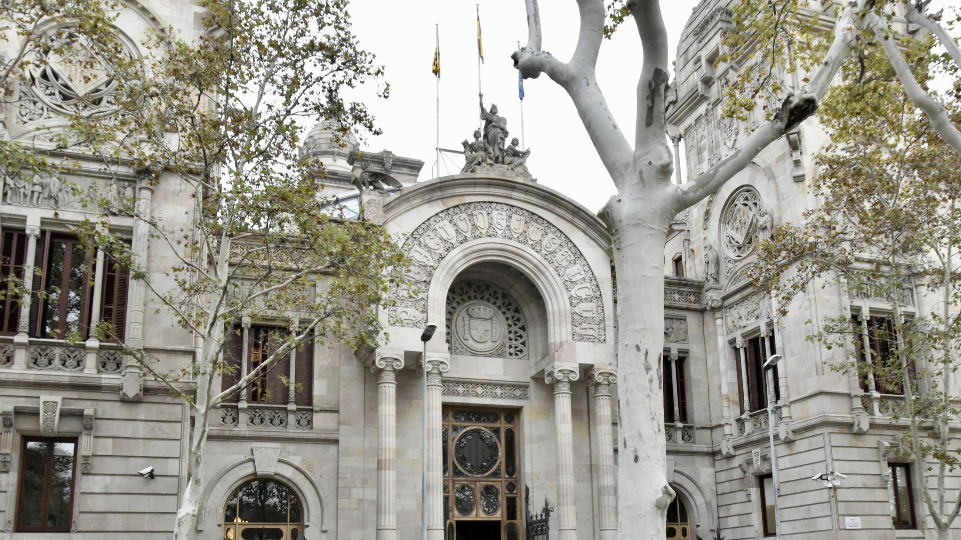 Puertas de la Audiencia de Barcelona