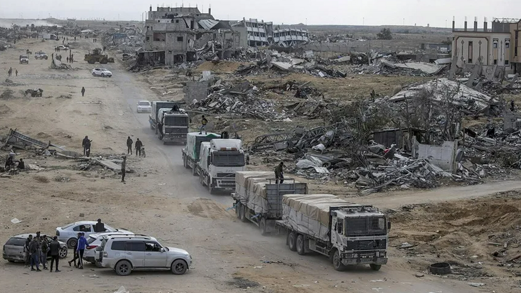 Empieza a entrar ayuda humanitaria a Gaza desde Egipto tras el acuerdo de alto el fuego