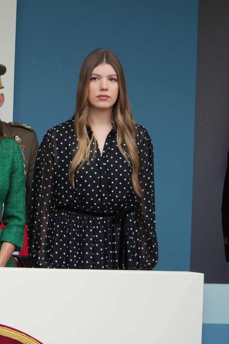 La infanta Sofía en el desfile del 12 de octubre