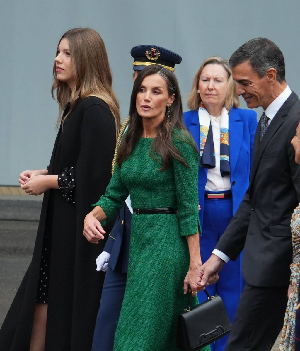La reina Letizia, la infanta Sofía y Pedro Sánchez