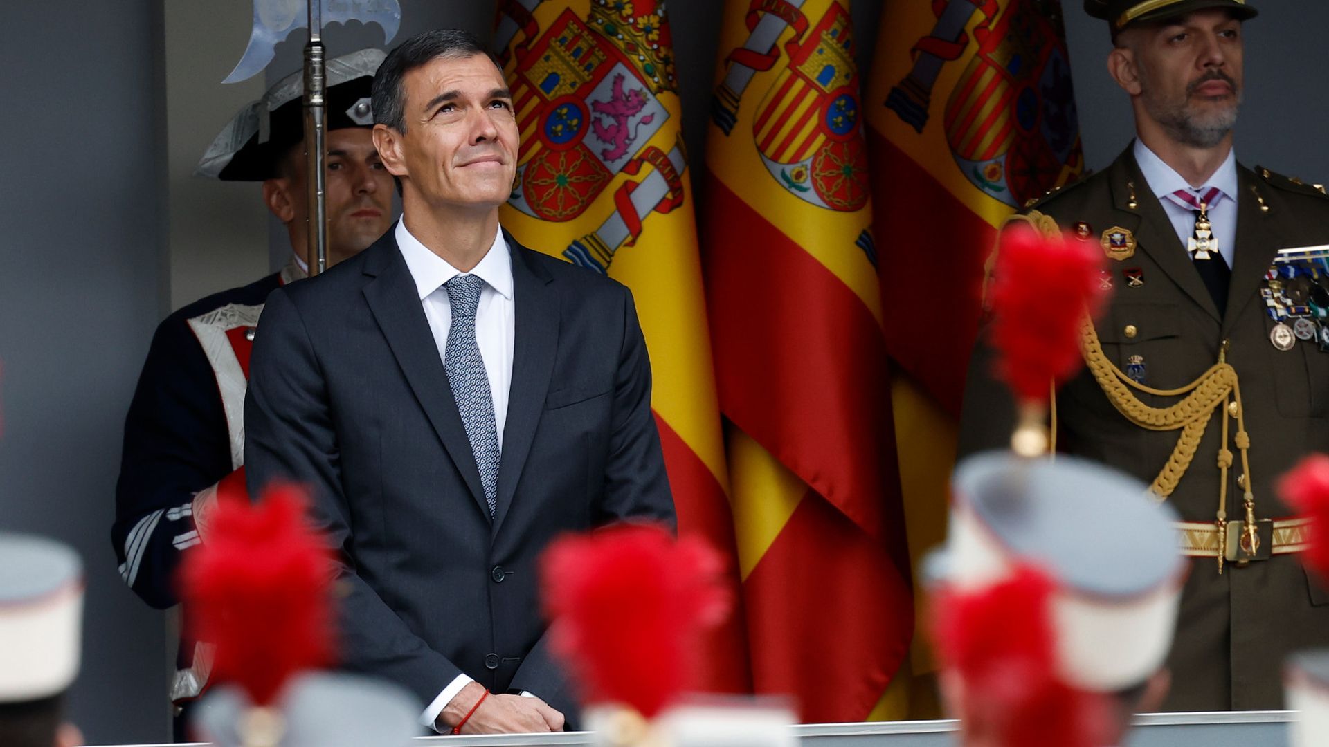 Pedro Sánchez en el desfile del Día de la Hispanidad