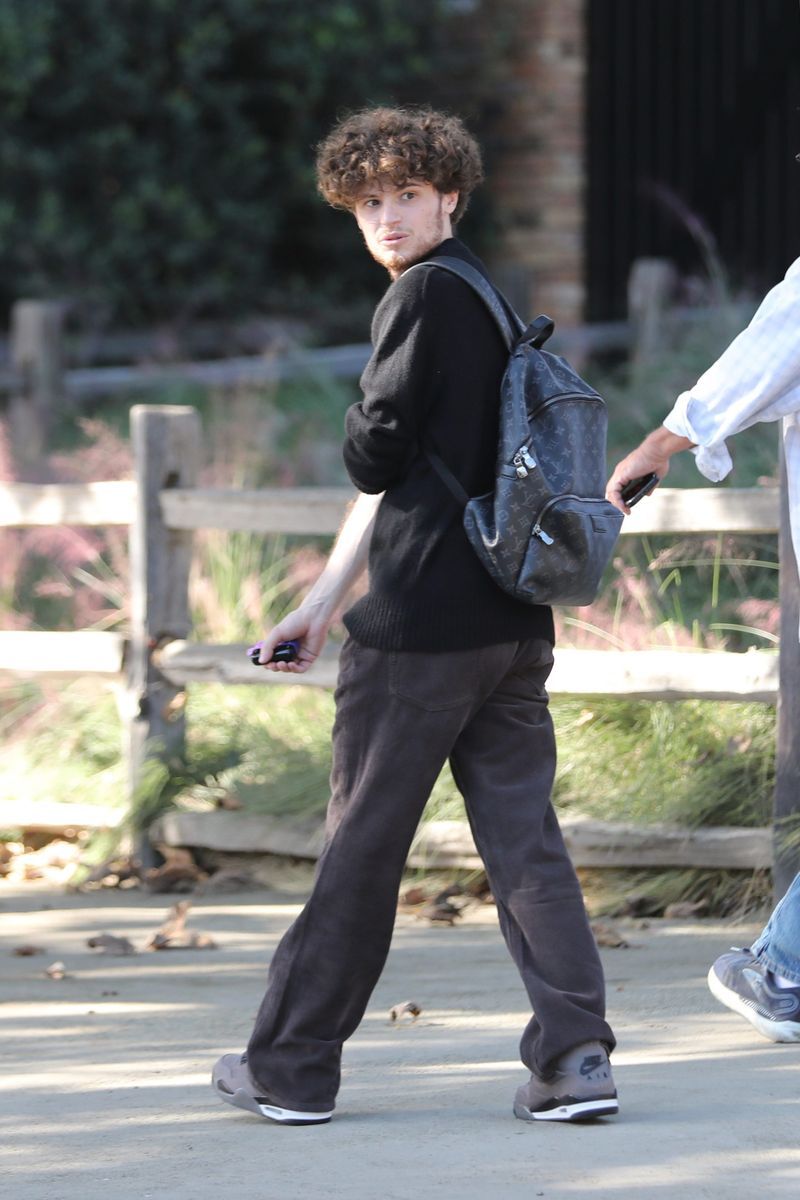 Duke, el hijo de Diane Keaton, fotografiado por primera vez tras su muerte