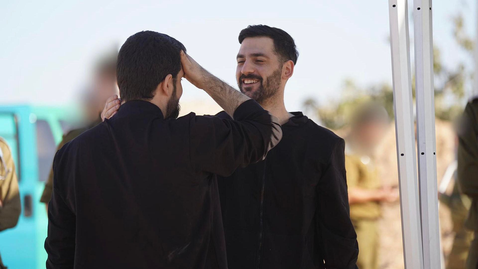 Gali Berman y Ziv Berman los dos rehenes liberados por Hamás