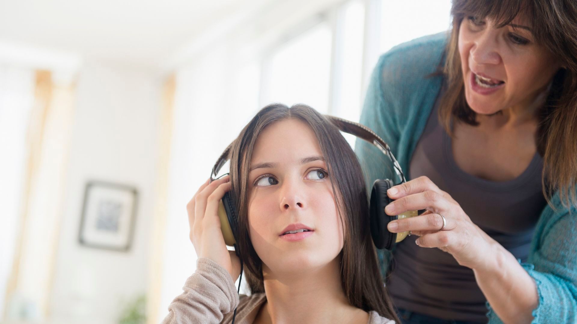 ¿Podría el reguetón estar 'apagando' el cerebro de tu hijo adolescente?