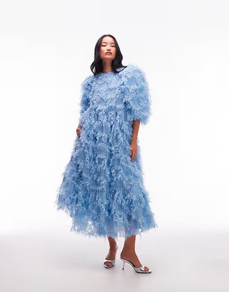 Vestido de invitada con textura