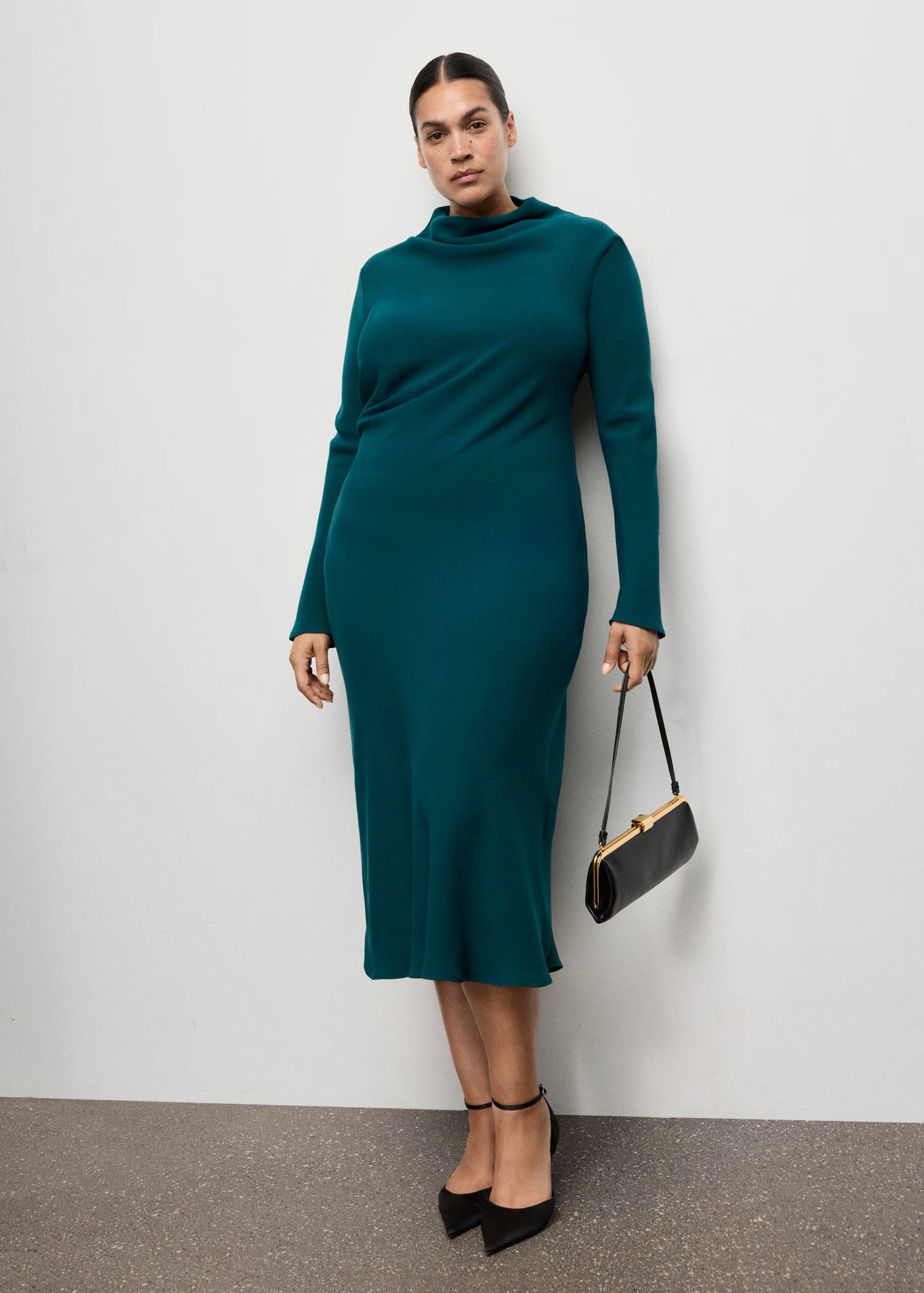 Vestido de invitada verde