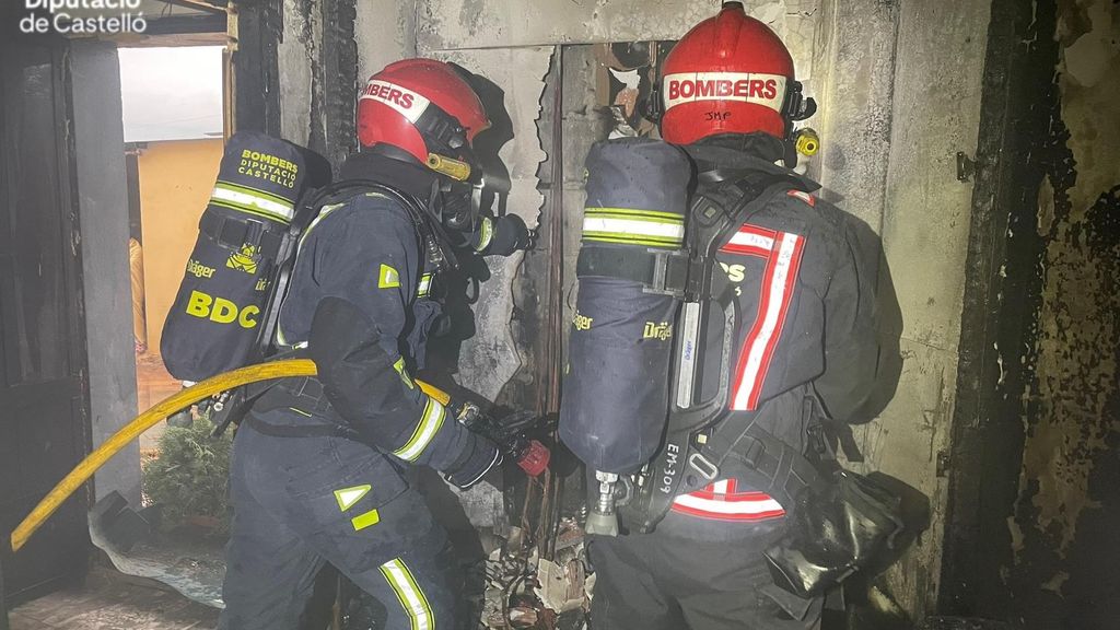 Casa incendiada por un rayo en Onda