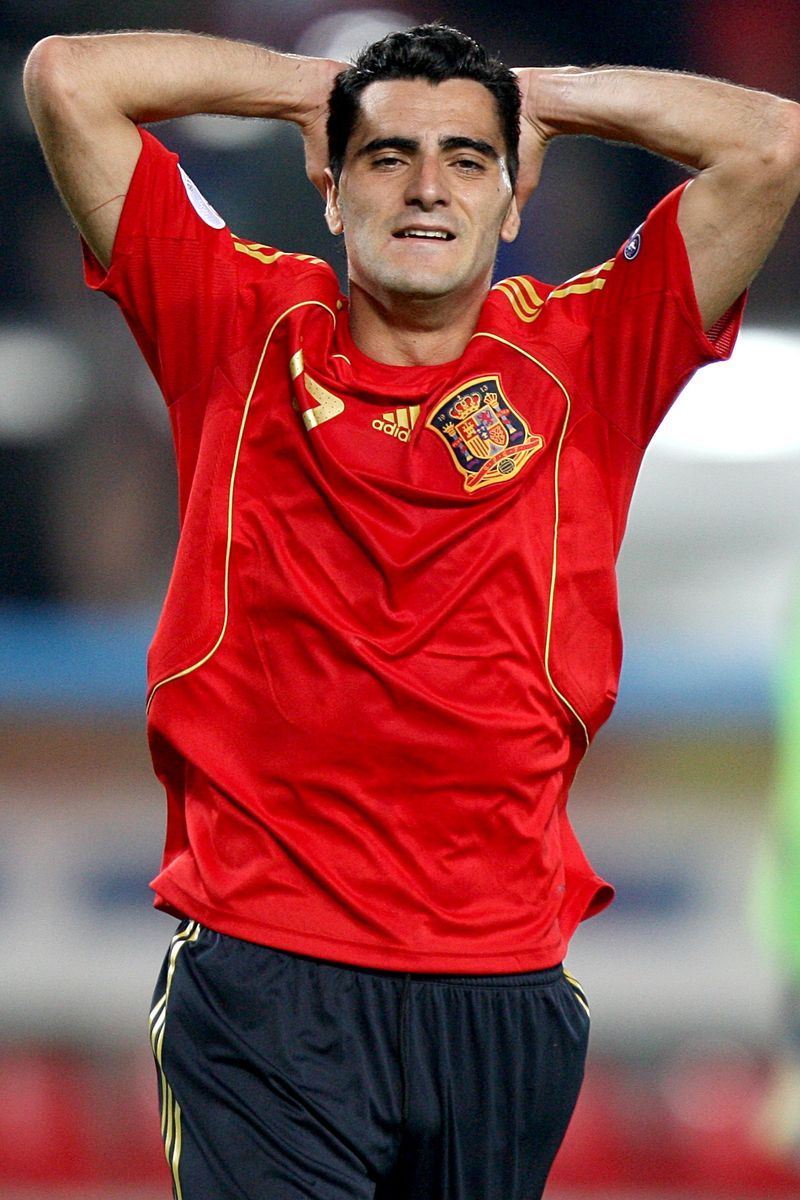 Dani Güiza, celebrando en el campo la victoria de España en la Eurocopa 2008