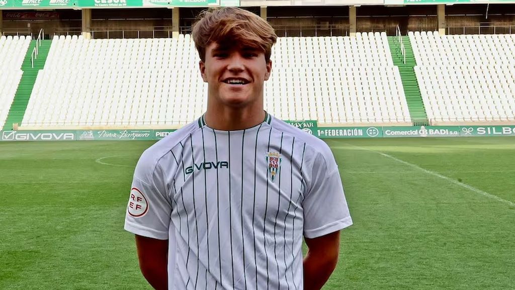 El emotivo homenaje del Córdoba a Álvaro Prieto, fallecido en Sevilla hace dos años: "Siempre en nuestro recuerdo"