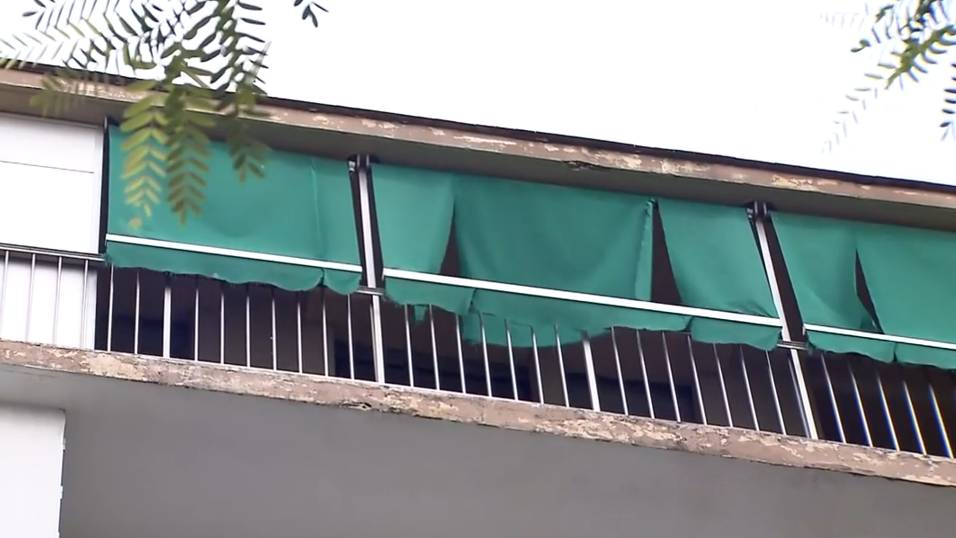 Las incógnitas en el caso del hombre que llevaba muerto 15 años en su casa de Valencia: del buzón vacío a una deuda saldada