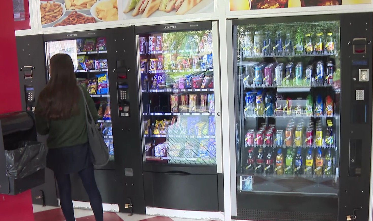 Máquinas expendedoras con bebidas energéticas y refrescos