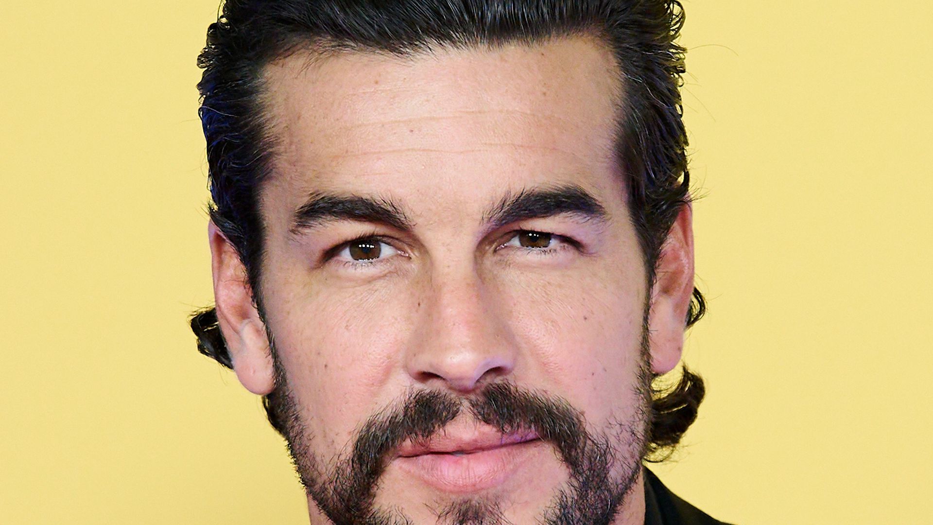 Mario Casas habla de sus planes de boda y de tener hijos con Melyssa Pinto