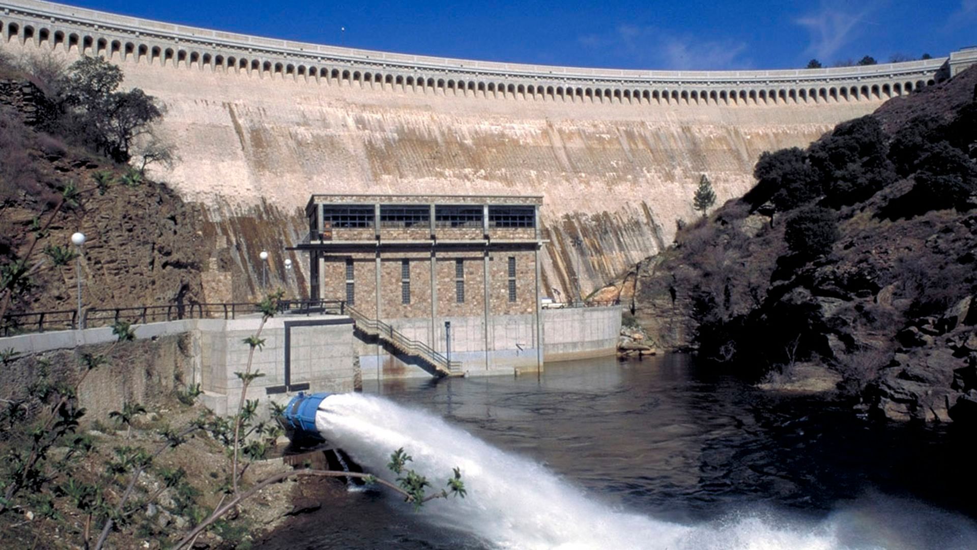 Presa de Puentes Viejas