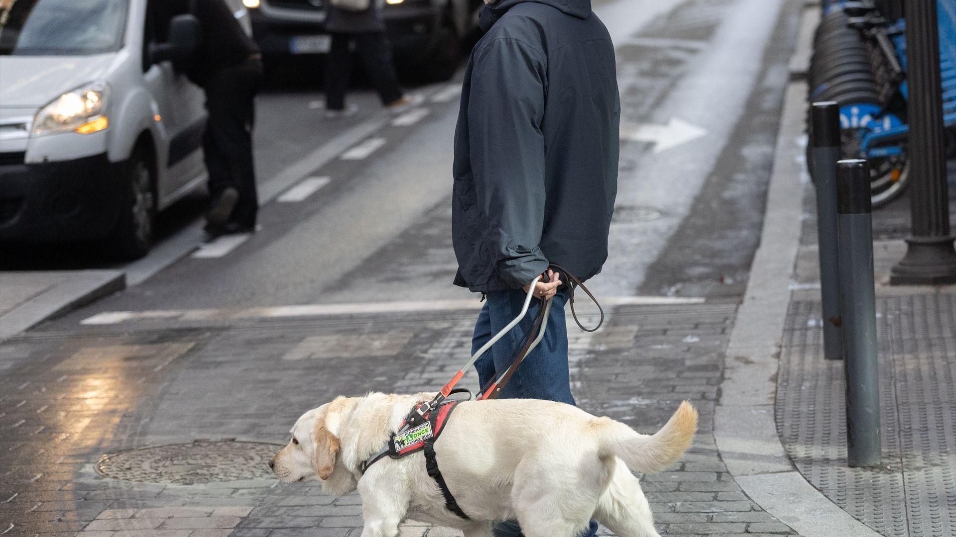 Un hombre se hace pasar por ciego para cobrar las ayudas por discapacidad visual en Italia y consigue más de 200.000 euros