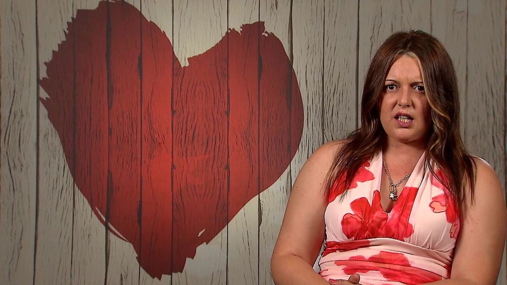 Una soltera no se corta ante las cámaras de 'First Dates' y sentencia a su cita al escuchar su estilo de vida: "No puedo con los fantasmas"