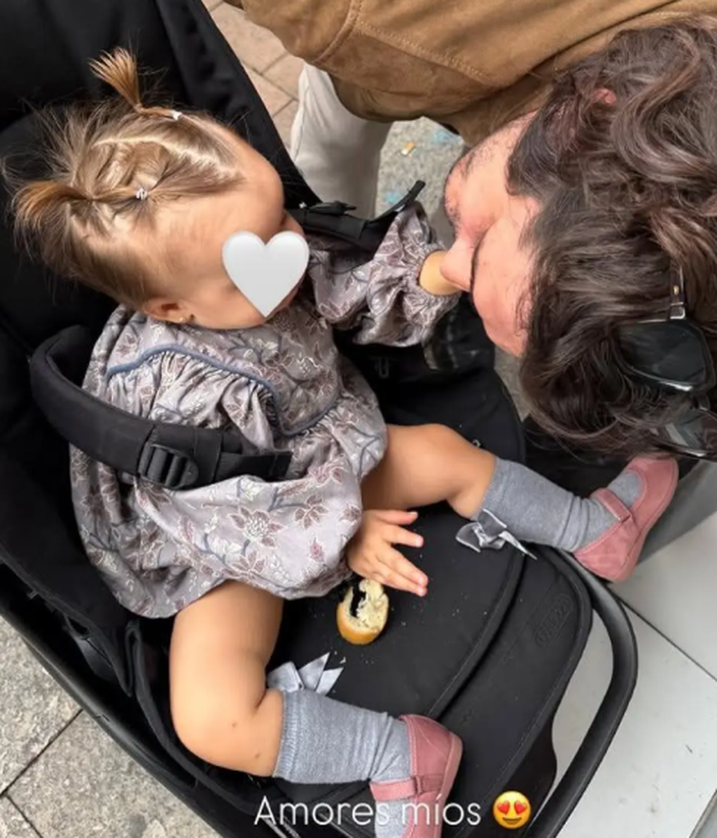 Yon González con su hija Alba