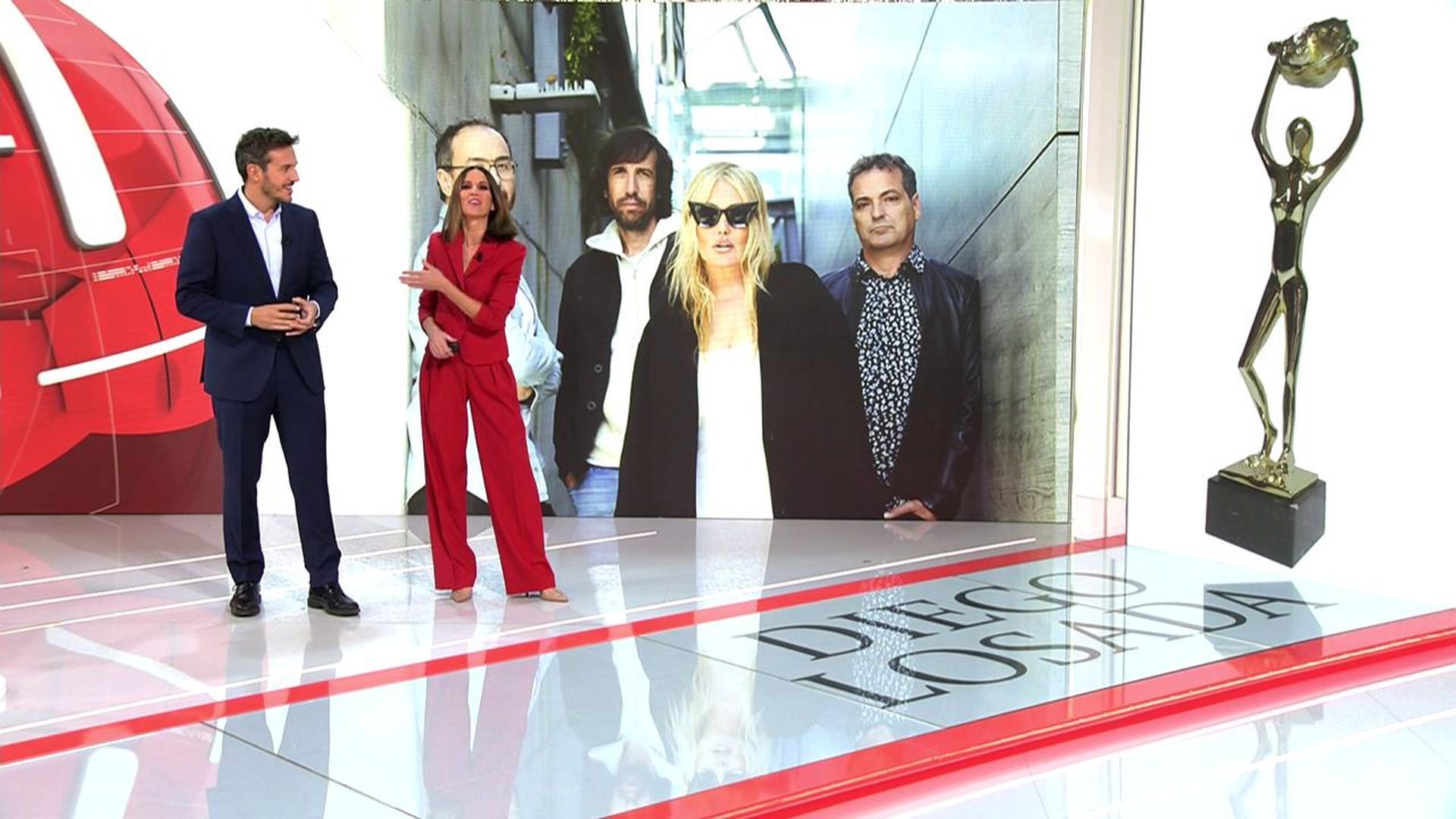 Diego Losada, Antenas de Oro 2025: su reacción en Noticias Cuatro ante el homenaje de sus compañeros