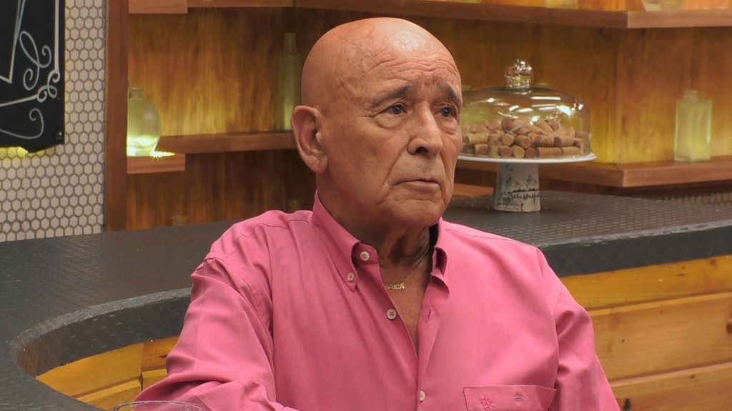 Un vecino de Catarroja acude a 'First Dates' como soltero y cuenta la tremenda agonía que sufrió con la DANA: "Era una película de pánico"