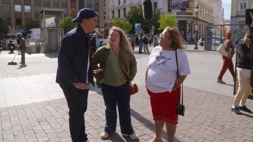Una fan del programa se acerca en la calle a Xuso Jones y termina concursando con su hija en 'Lo sabe, no lo sabe'