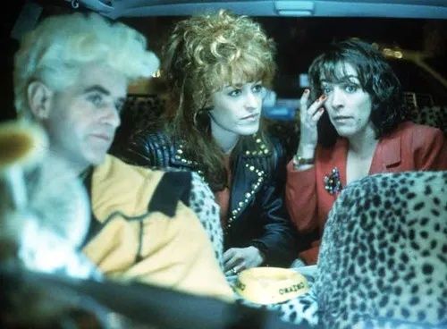 Ana Leza y Carmen Maura en 'Mujeres al Borde de un Ataque de Nervios'