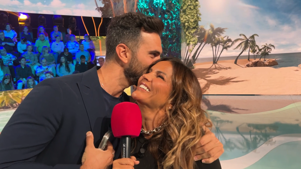 El divertido momento en el que Suso Álvarez invita a Marta López a su boda: "¿Vas a venir?" - Exclusivo Web -16/10/25