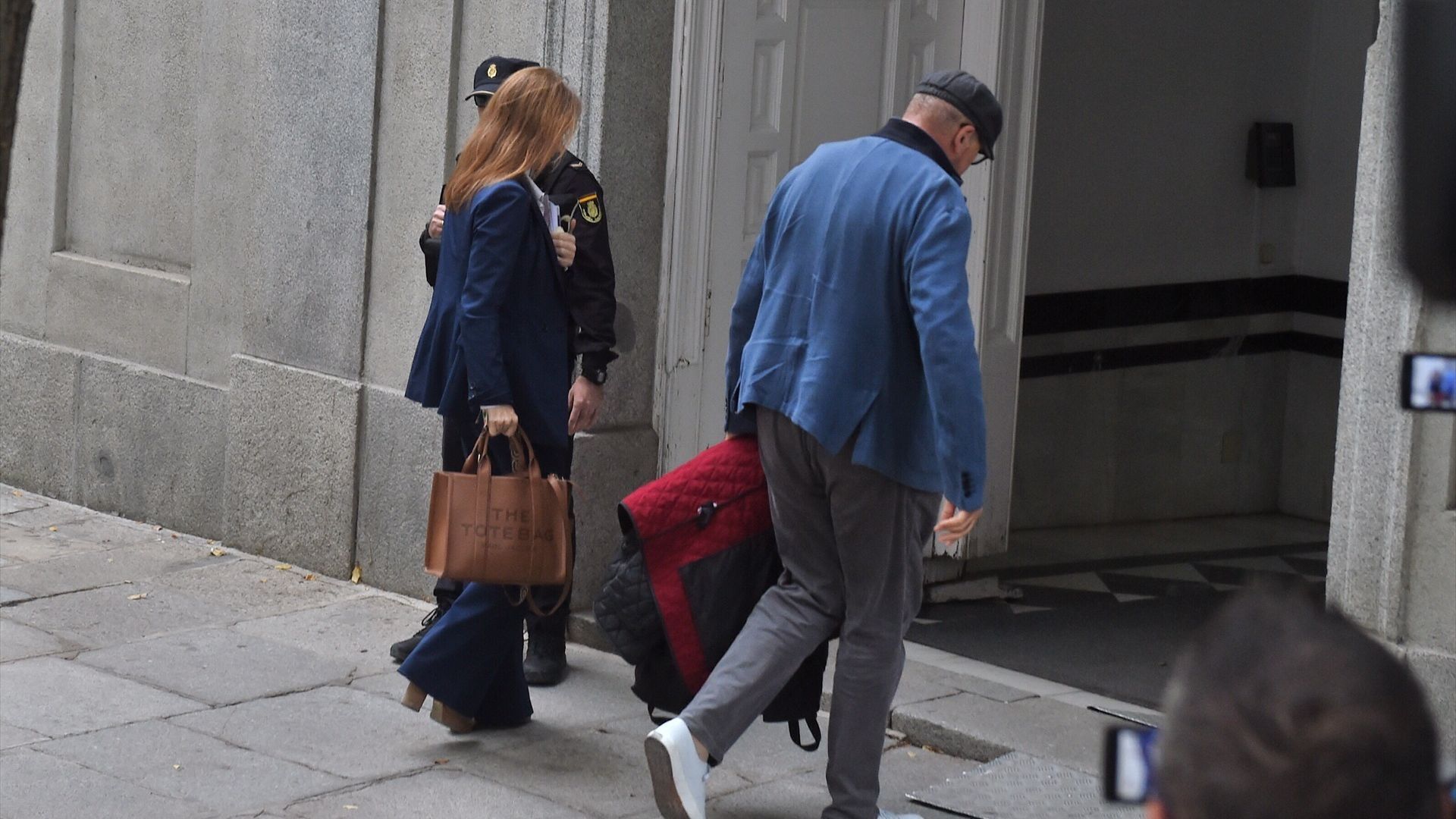 Koldo García acudió con la maleta al Supremo por si iba a la cárcel y terminó con un tenso rifirrafe con el juez: "