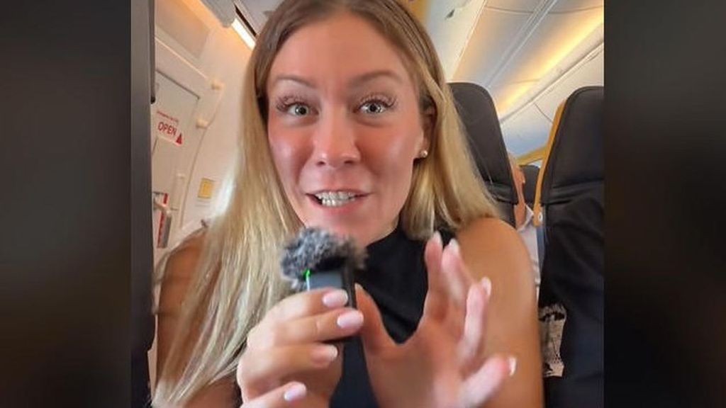 Una azafata de avión desvela lo que dan a los pasajeros si lo piden, pero casi a escondidas