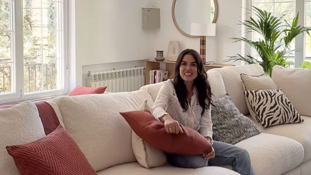 Adriana Ugarte en su flamante salón