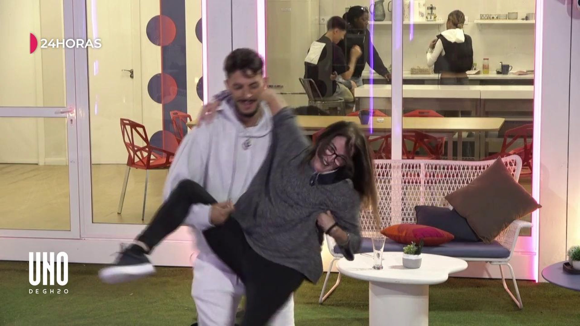 Cristian y Amparo forman pareja de baile en 'Uno de GH20'