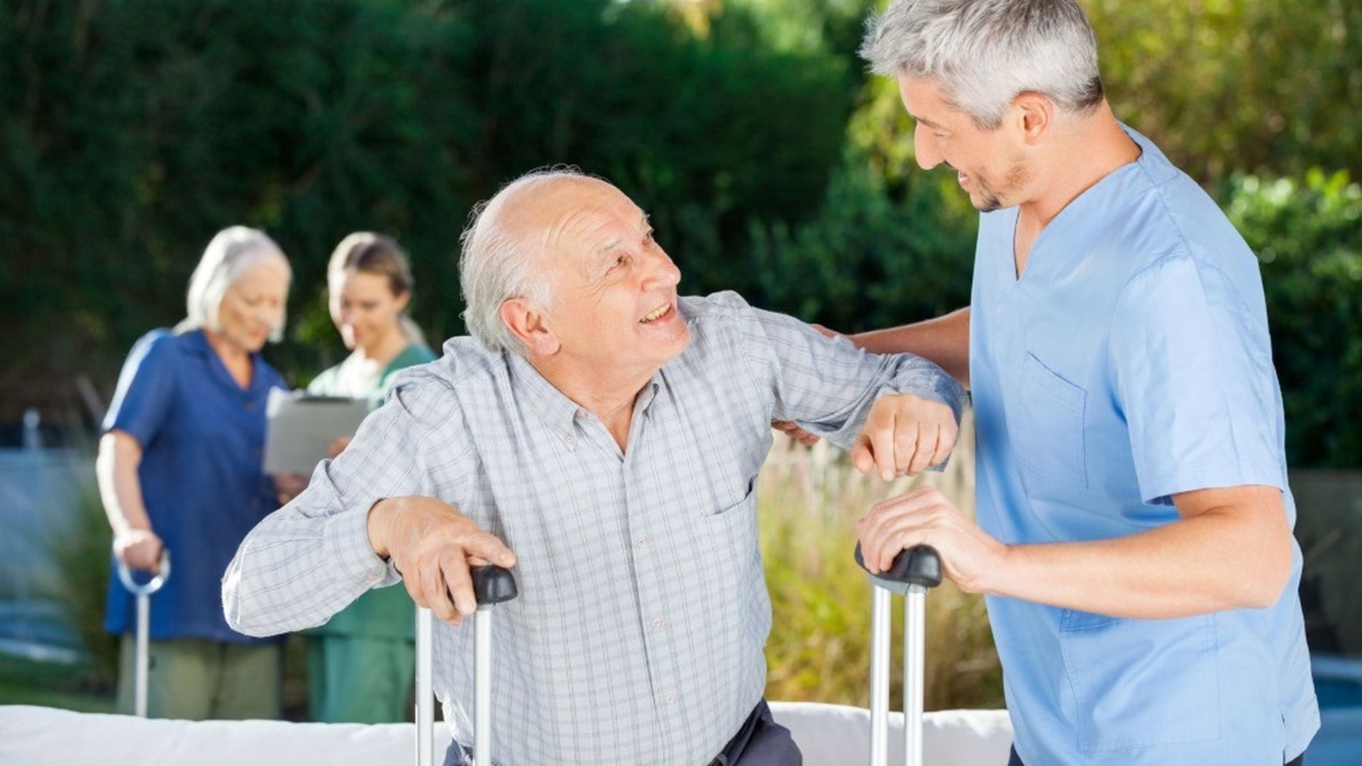 En España muere una persona cada 15 minutos mientras espera en la lista de la dependencia, según un nuevo informe