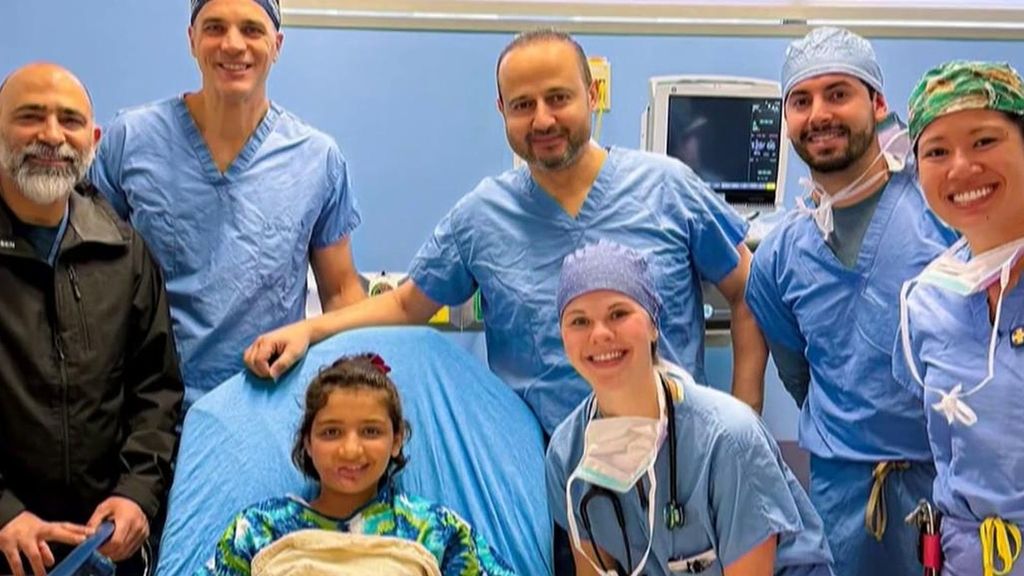 La lucha de Mazionah para volver a tener rostro: Una bomba en Gaza le destrozó la mandíbula