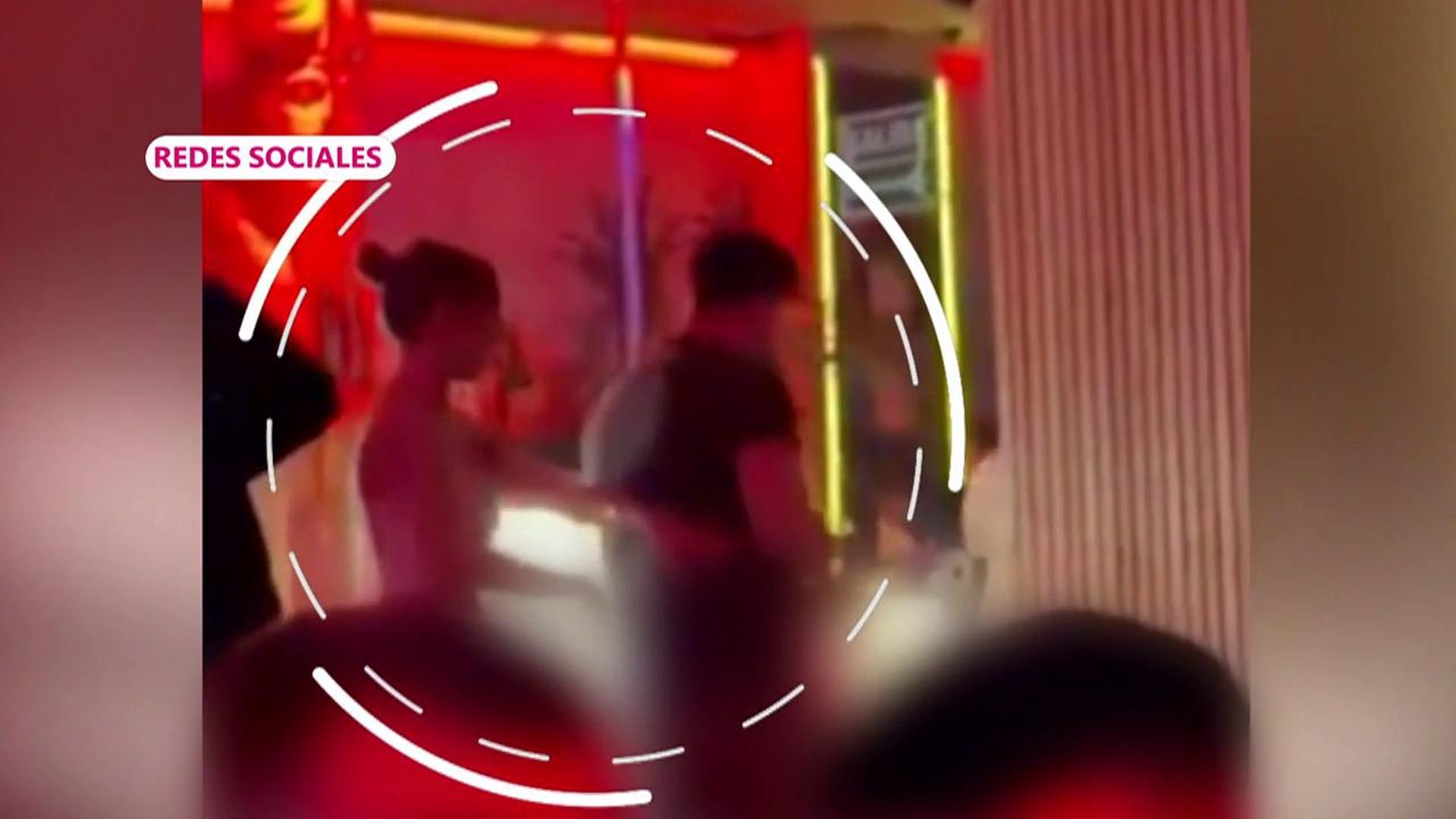 Las imágenes del baile viral de Gabriel Rufián y Esther Expósito