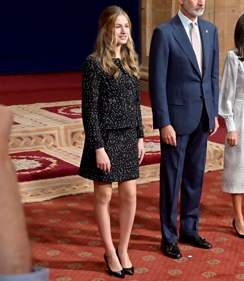 Leonor en la audiencia con los premiados de los Premios Princesa de Asturias de 2022