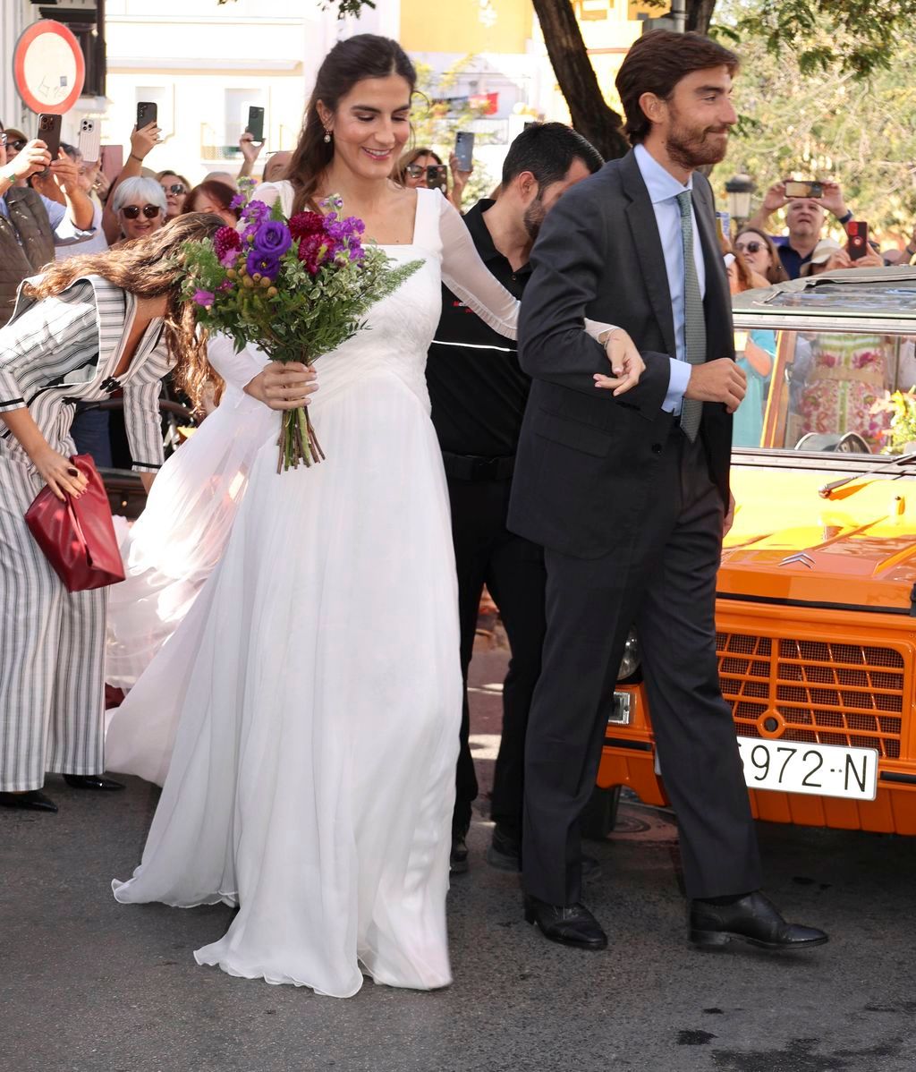 Blanca Llandres el día de su boda junto a su padrino
