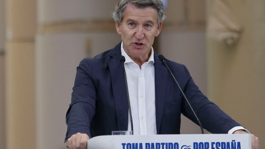 Alberto Núñez  Feijóo: "El dinero de los autónomos no puede ir a pagar chistorras y prostitutas"