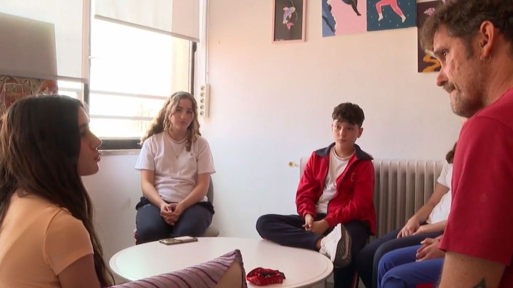 La escucha, antídoto contra el acoso escolar: alumnos del colegio madrileño San Gabriel median frente al bullying