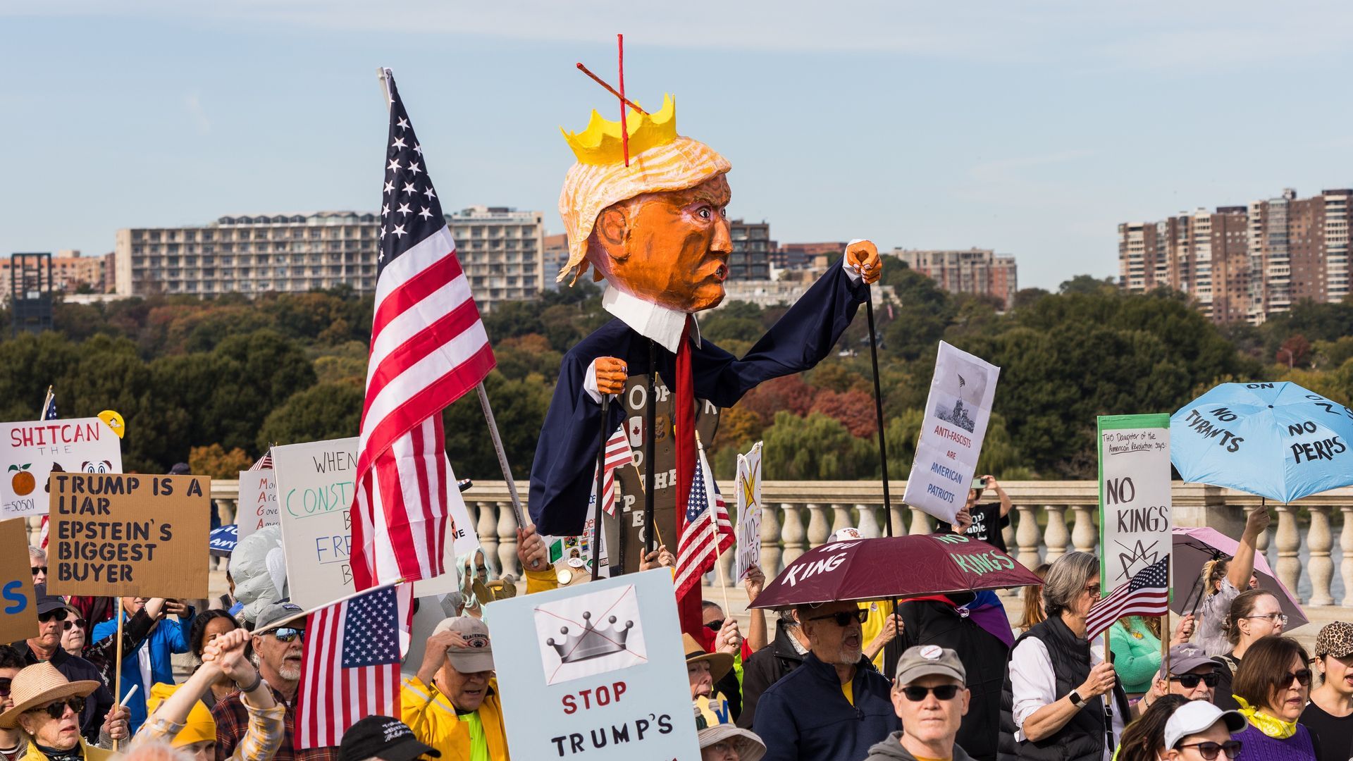 'Sin Reyes', las marchas en las que millones de manifestantes protestan contra Trump en las principales ciudades de EEUU