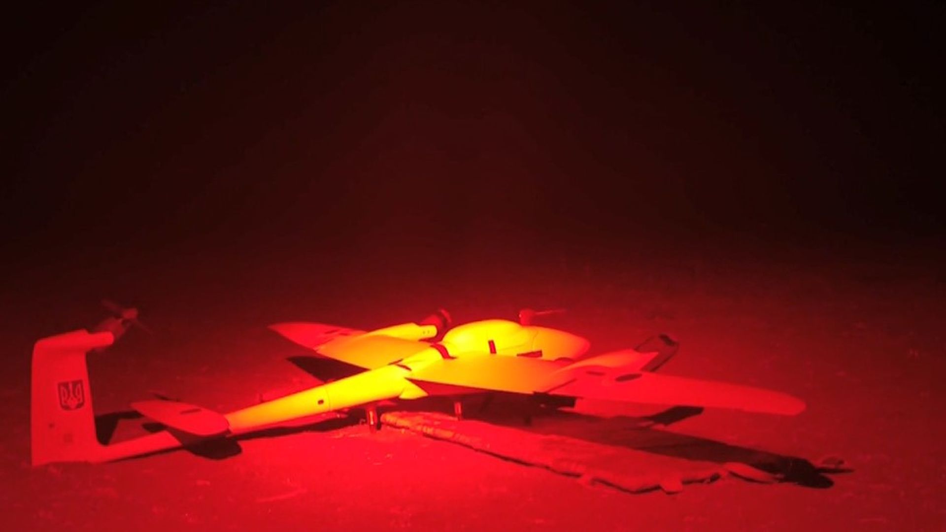 Bektor, el dron ucraniano que espía durante la noche a las tropas rusas para destruir sus complejos logísticos Bektor, el dron ucraniano que espía durante la noche a las tropas rusas para destruir sus complejos logísticos