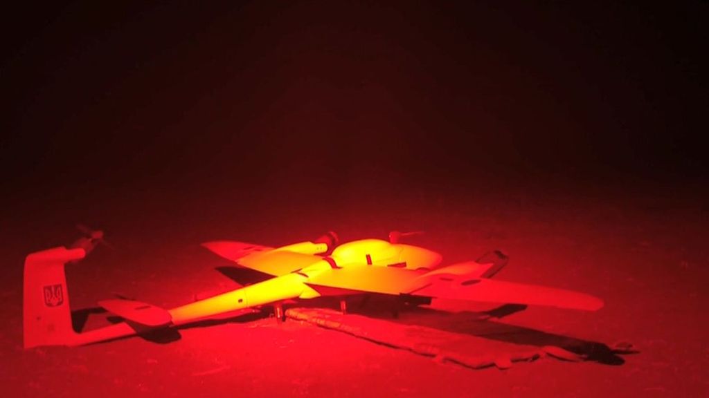 Bektor, el dron ucraniano que espía durante la noche a las tropas rusas para destruir sus complejos logísticos