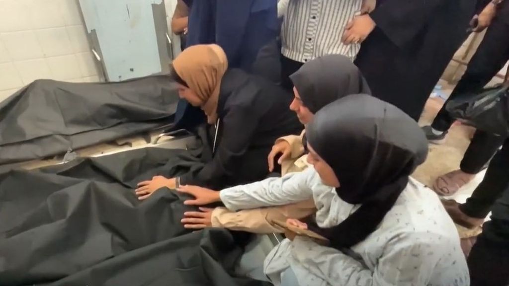 Israel ataca de nuevo en Gaza tras la muerte de dos militares en Rafá