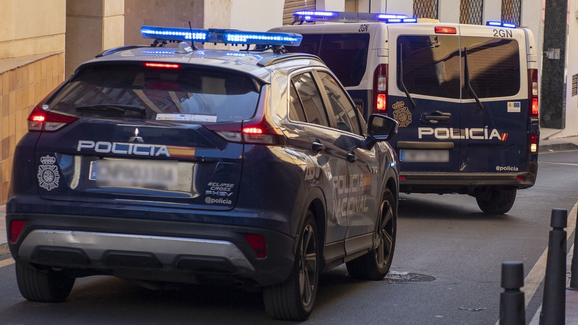 Vehículos de la Policía Nacional