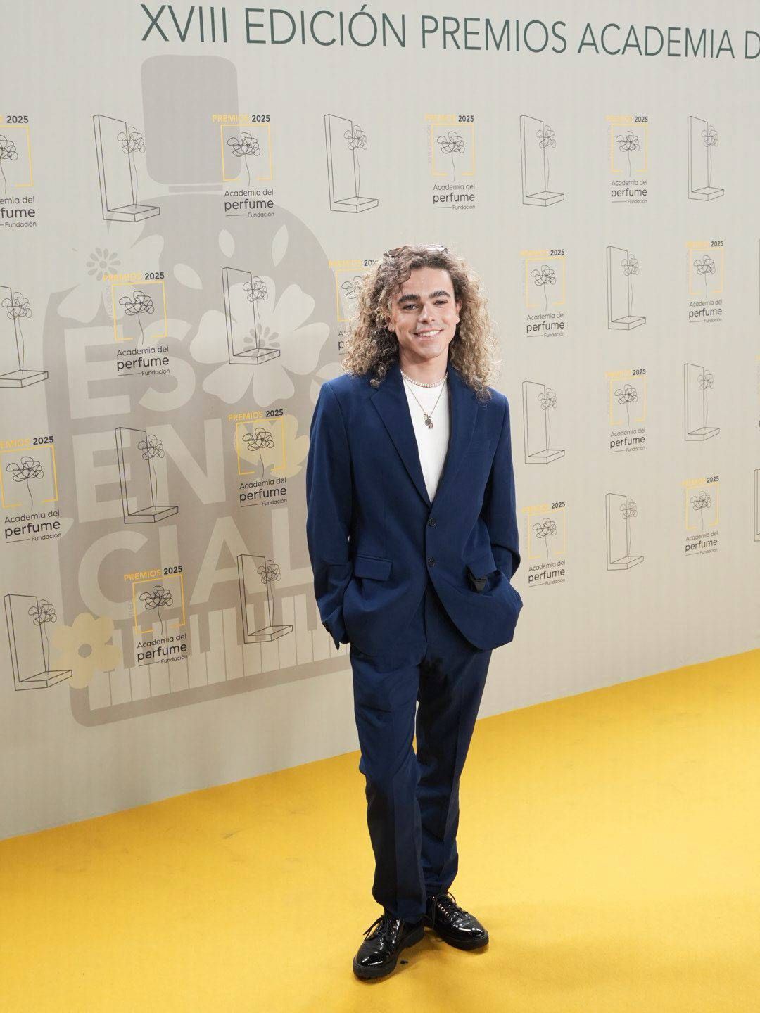 Adrián Carrera en los premios del perfume